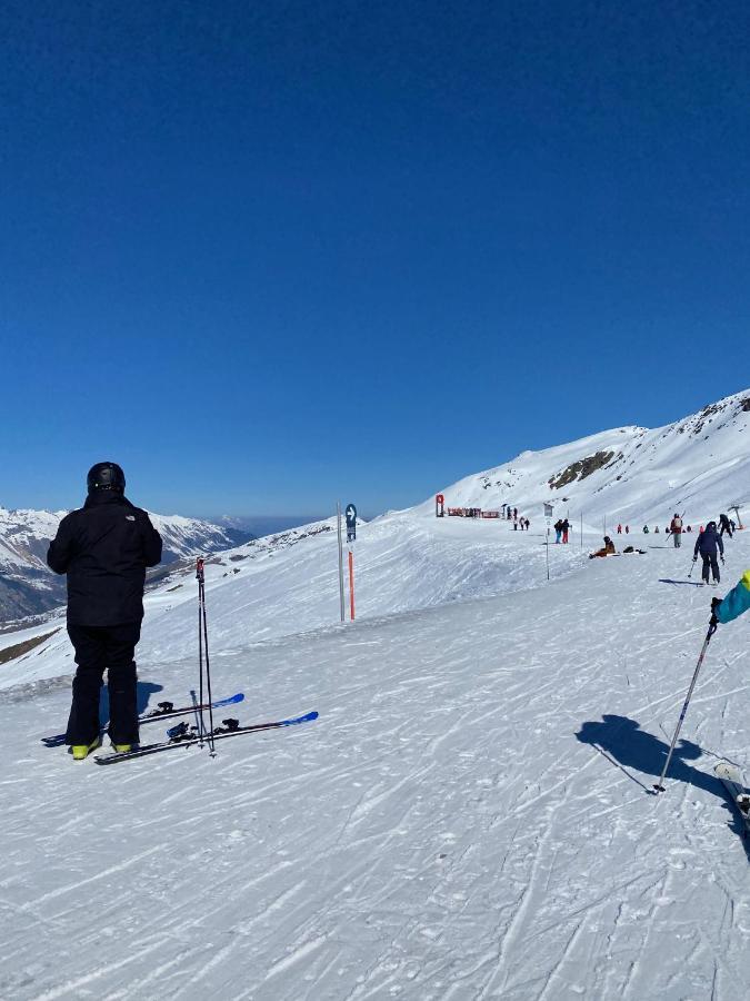 Le Chamois Des Alpages De Reberty Ski Au Pied Сен-Мартен-де-Бельвіль Екстер'єр фото