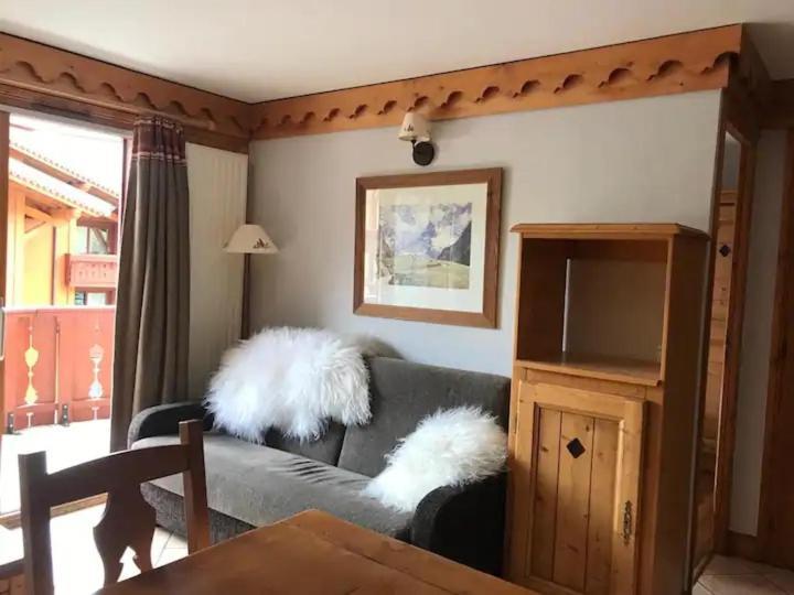 Le Chamois Des Alpages De Reberty Ski Au Pied Сен-Мартен-де-Бельвіль Екстер'єр фото